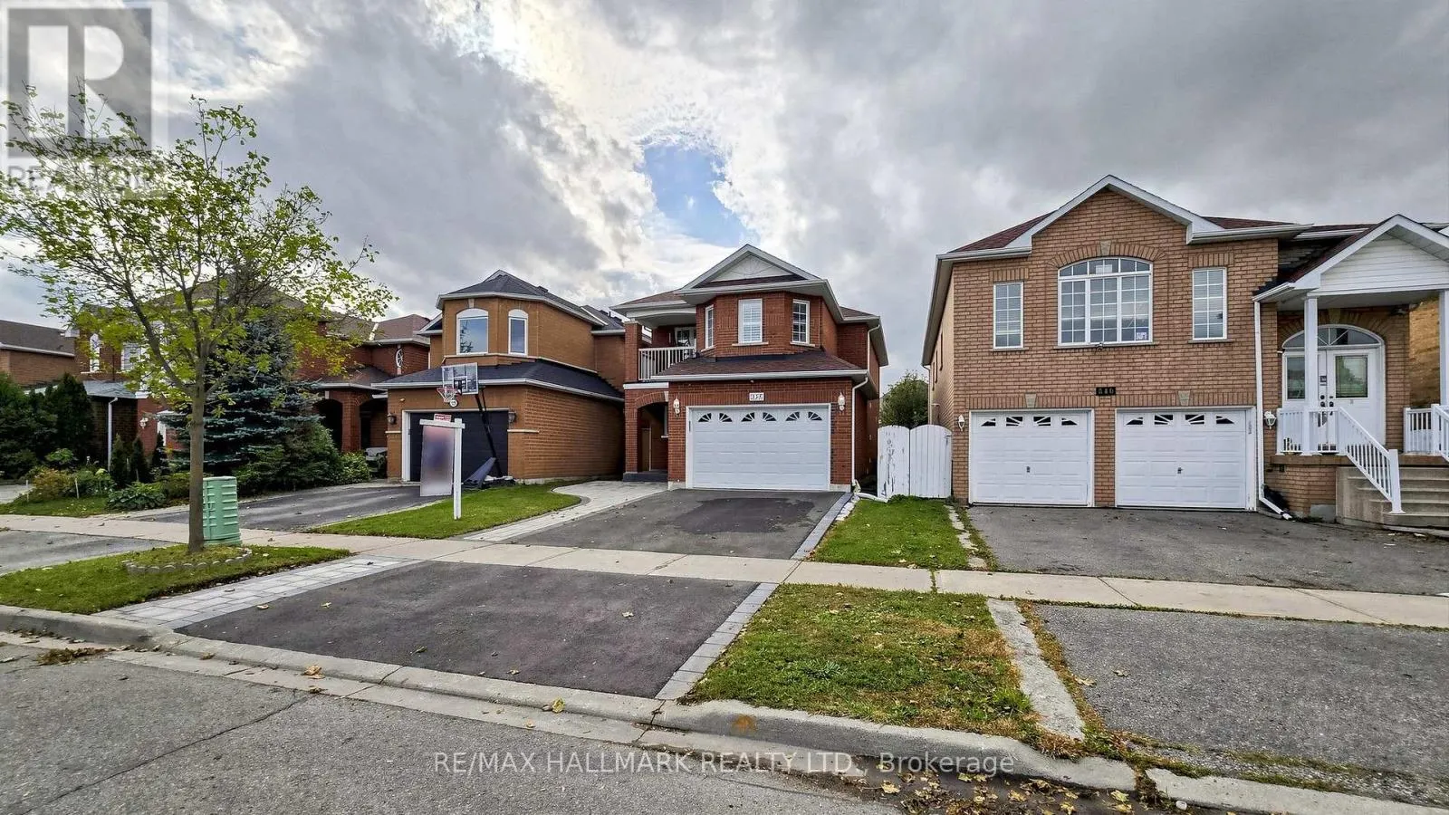 336 ST JOAN OF ARC AVENUE