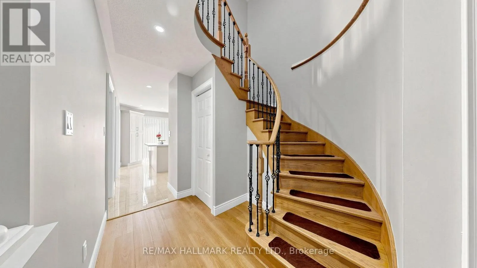 336 ST JOAN OF ARC AVENUE