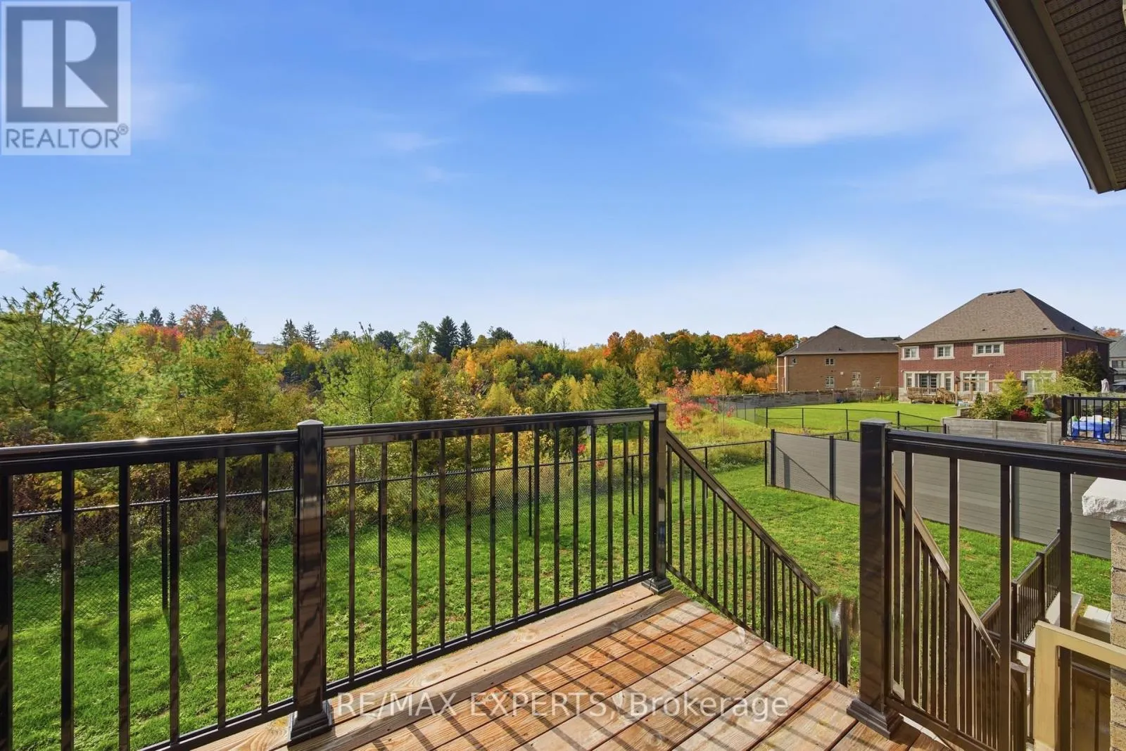 211 STORMONT TRAIL