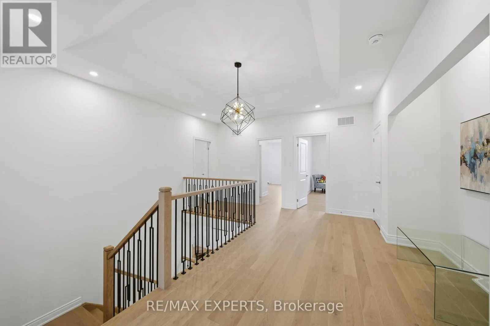 211 STORMONT TRAIL