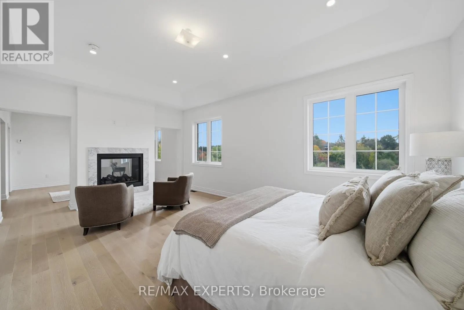 211 STORMONT TRAIL