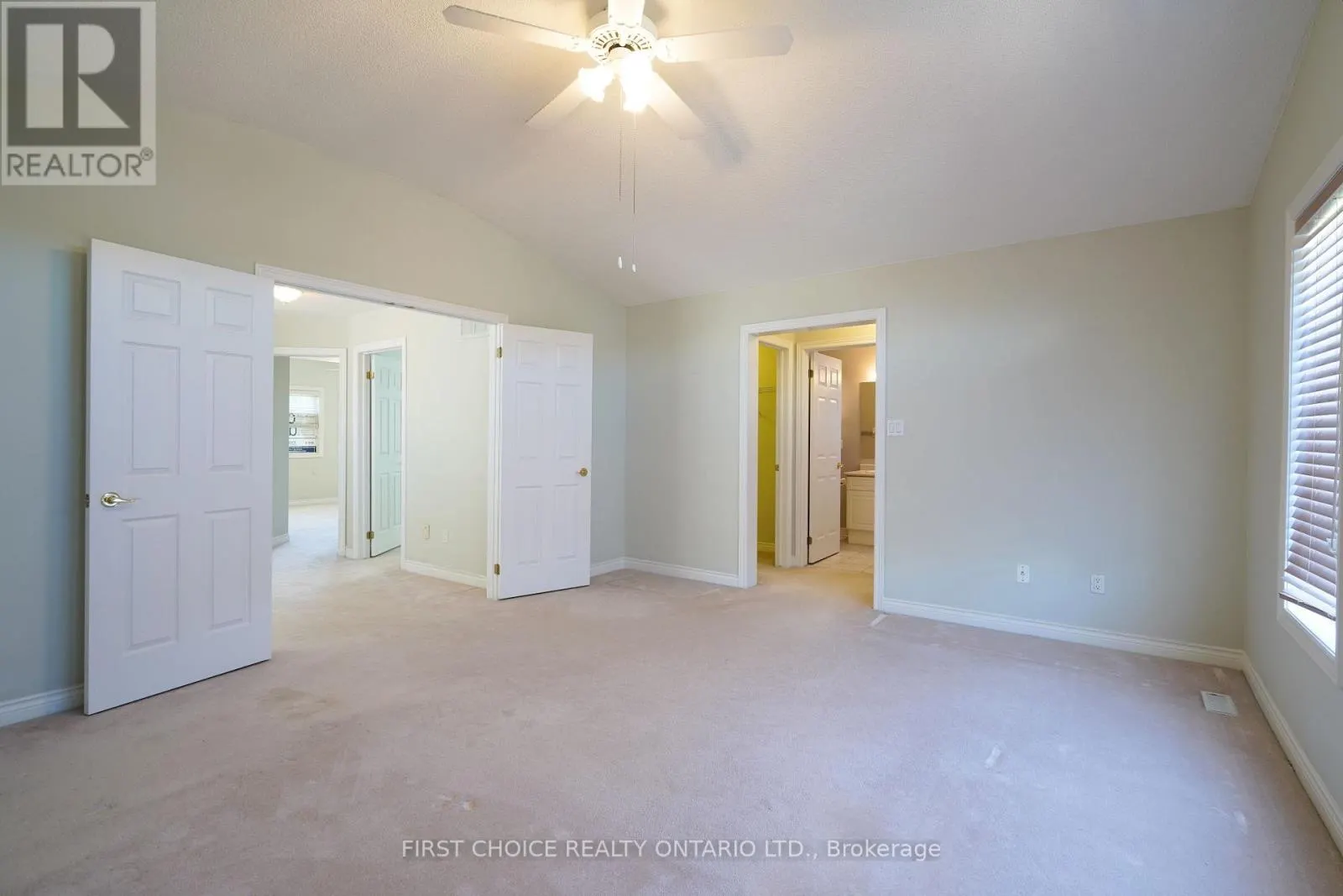6 FOREST LINK COURT