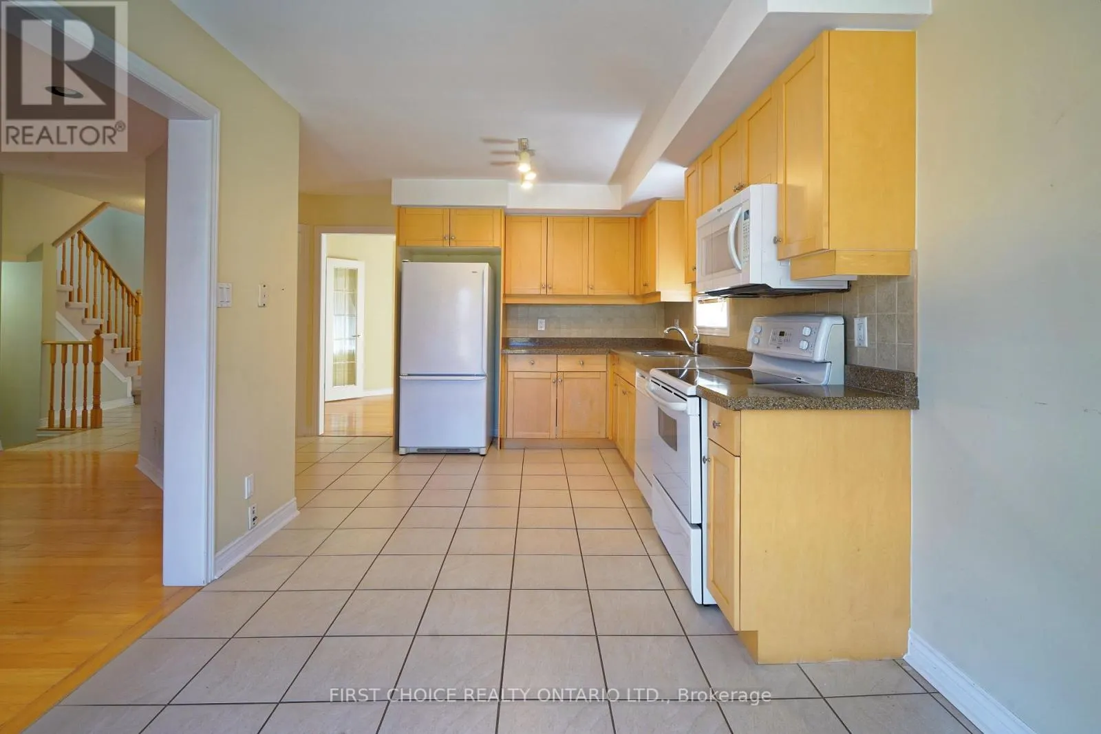 6 FOREST LINK COURT