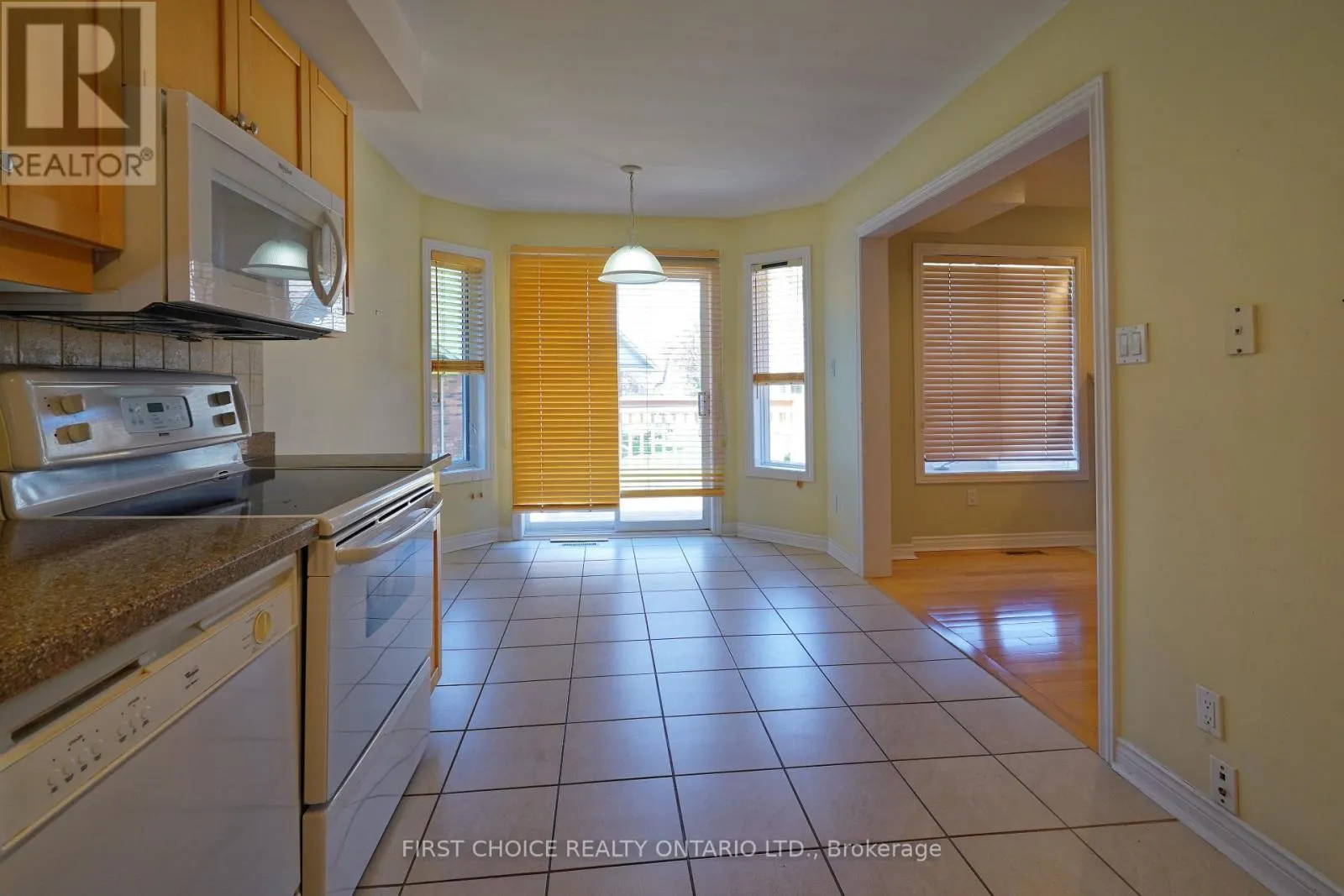 6 FOREST LINK COURT