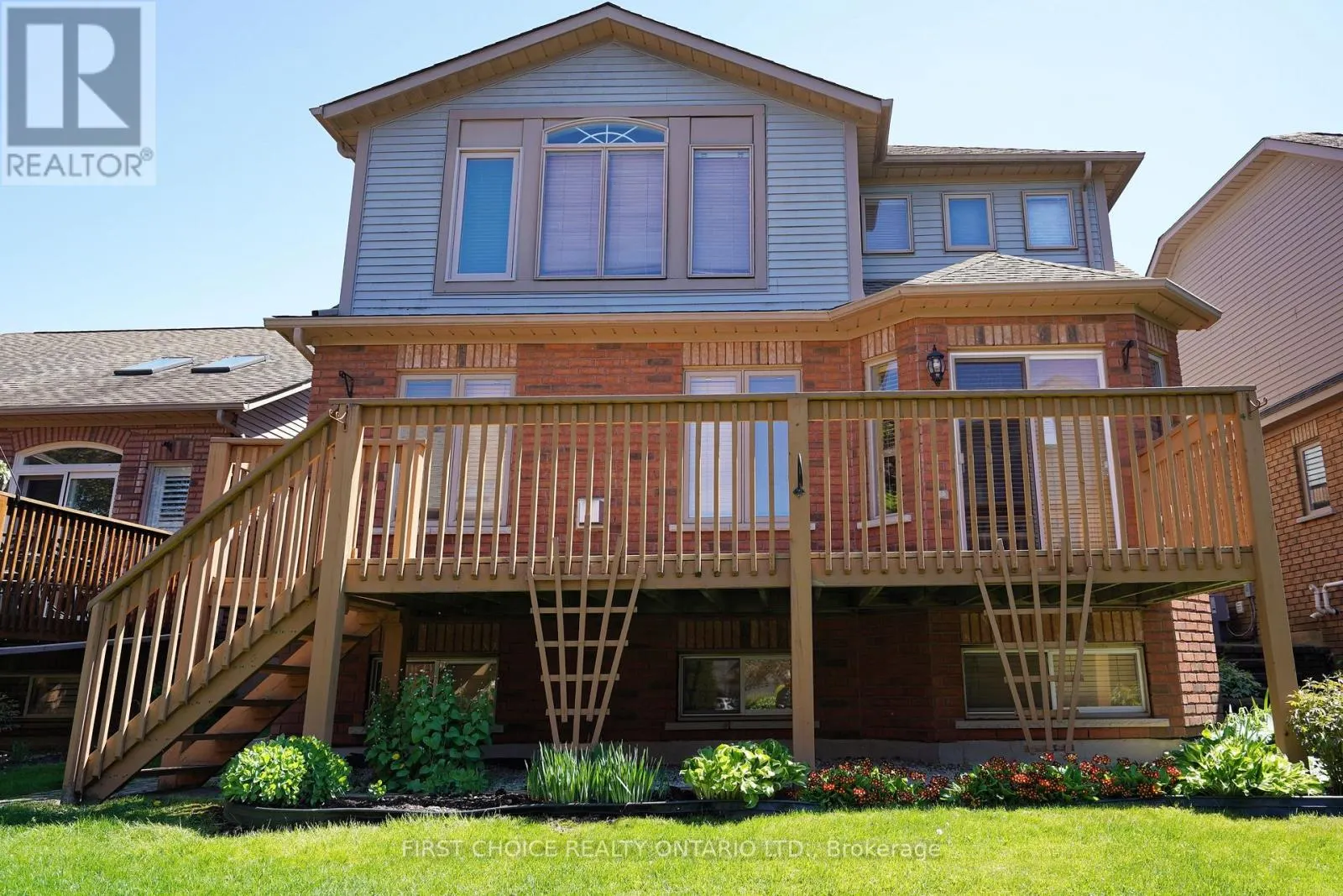 6 FOREST LINK COURT