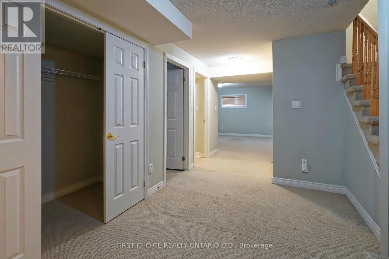 6 FOREST LINK COURT