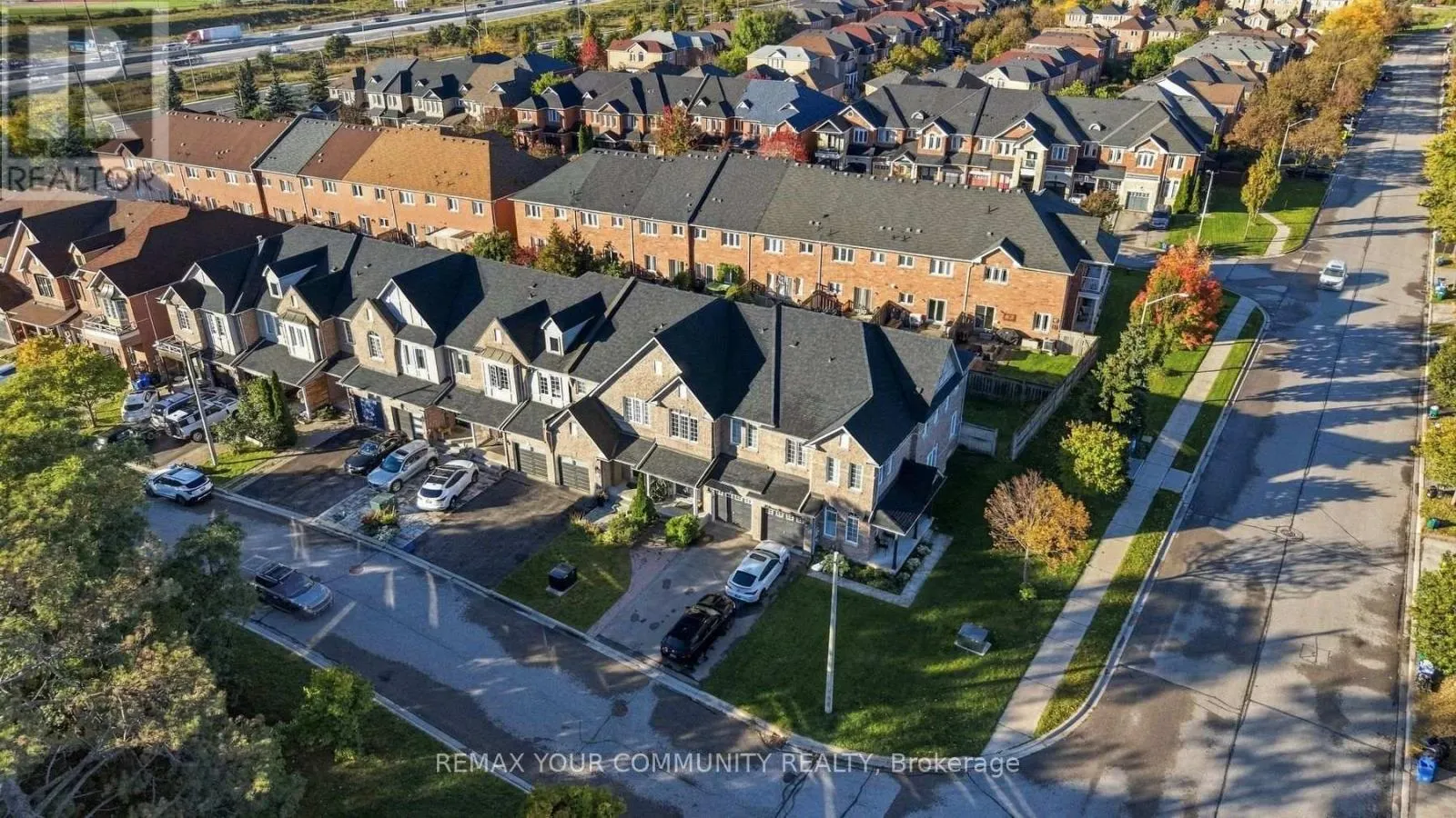 4 DANIEL REAMAN CRESCENT