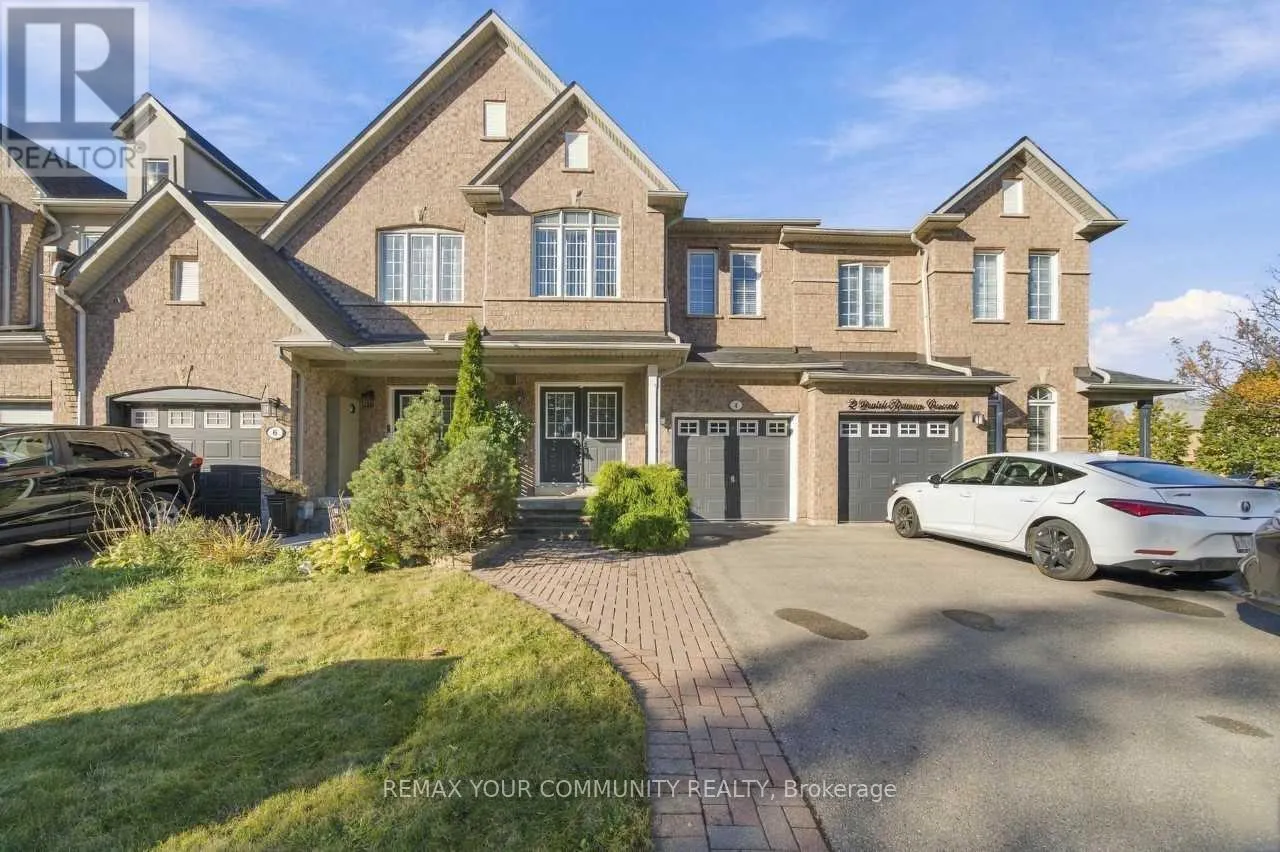 4 DANIEL REAMAN CRESCENT