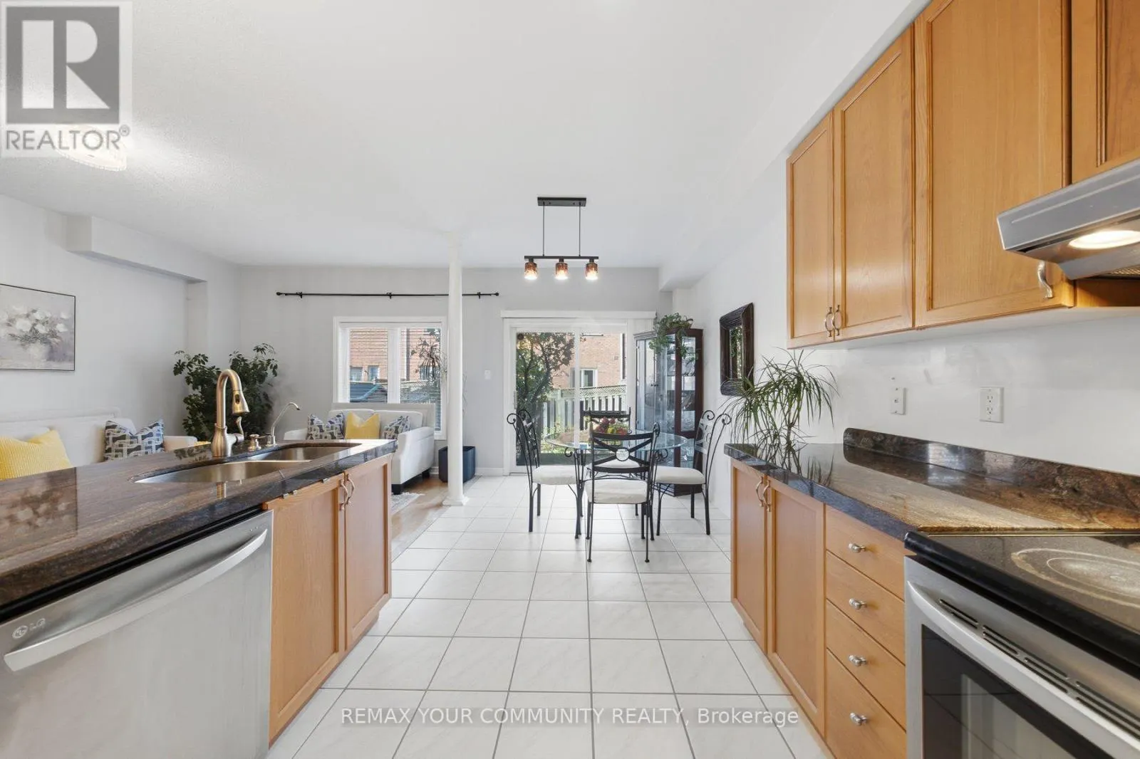 4 DANIEL REAMAN CRESCENT