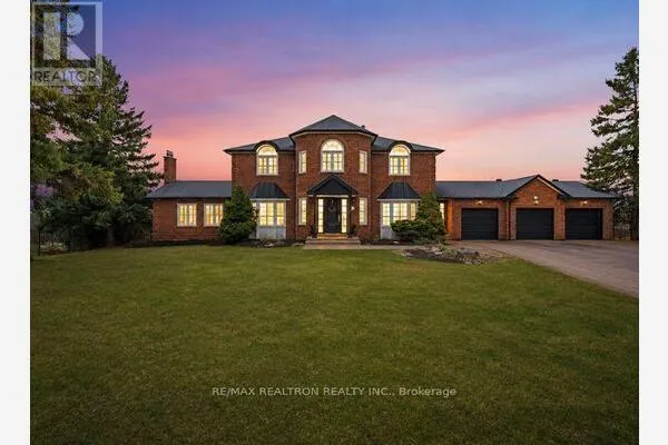 17 SLEEPY HOLLOW LANE