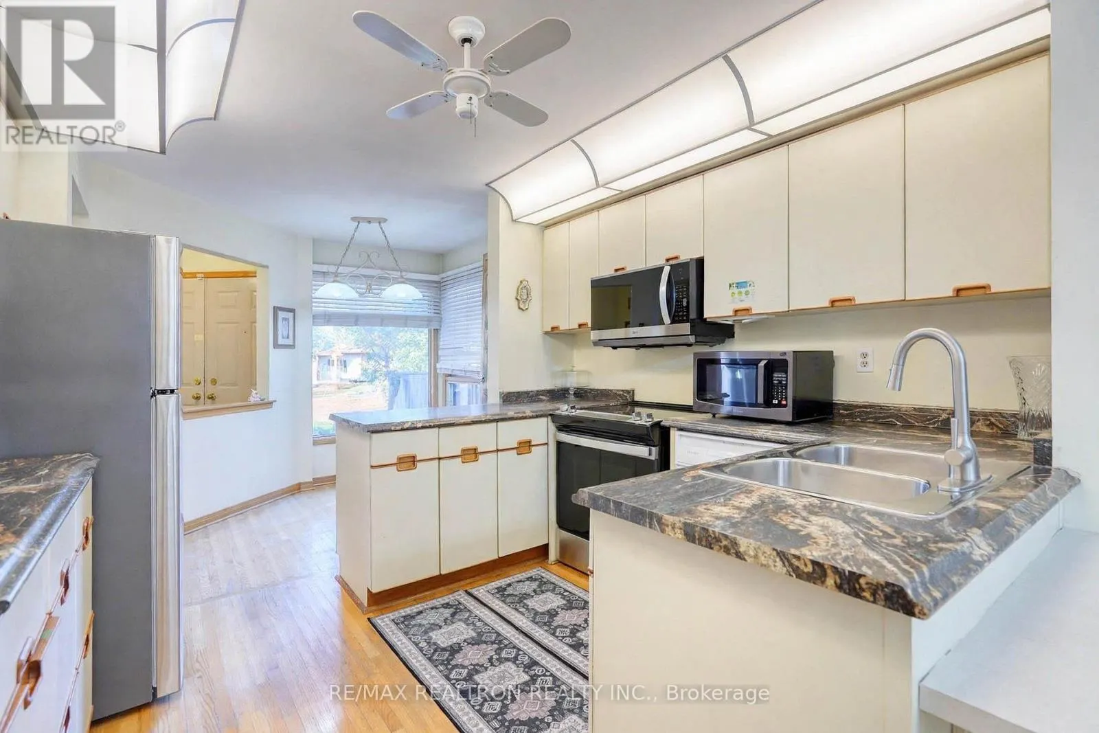 38 KIMBERGATE WAY