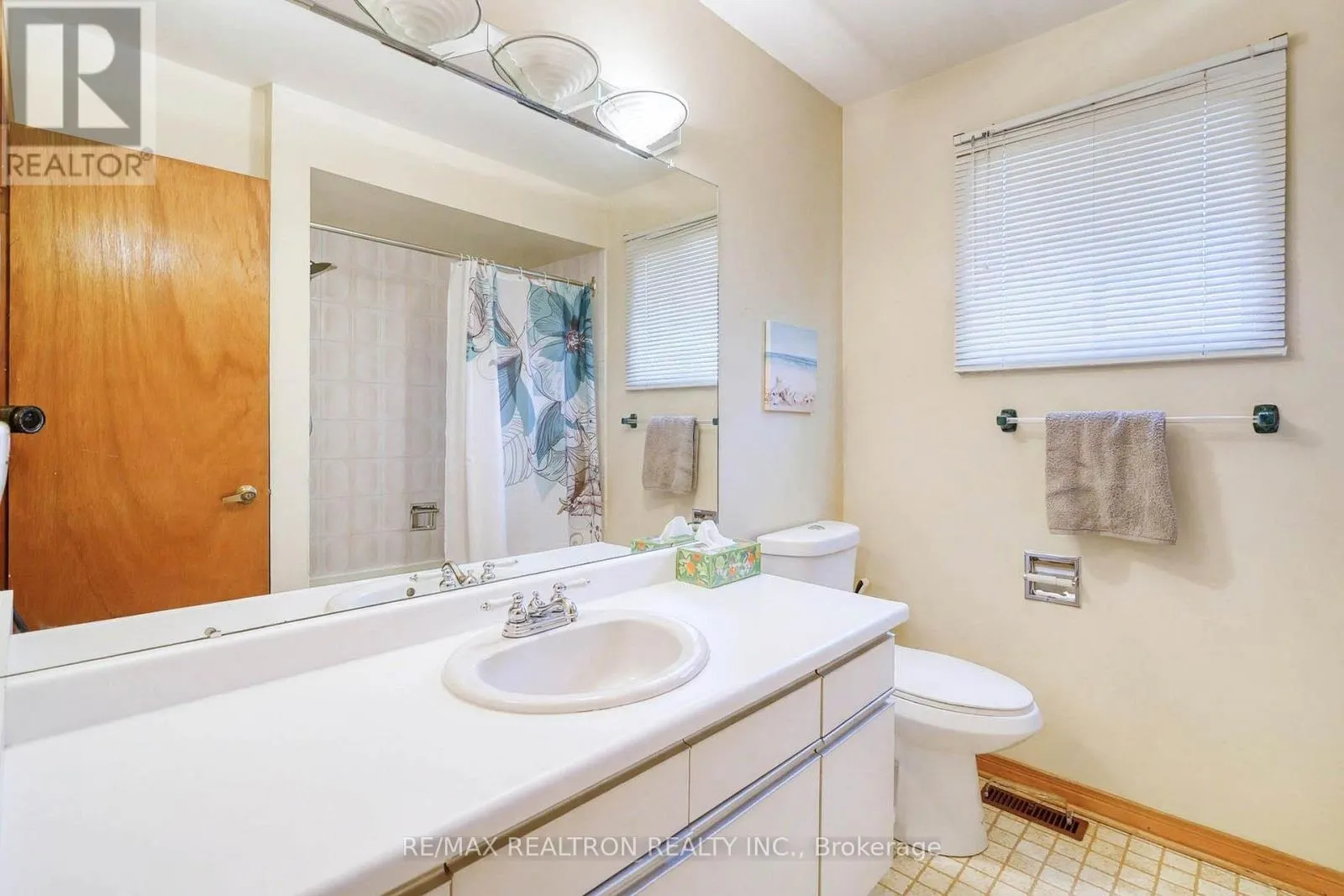 38 KIMBERGATE WAY