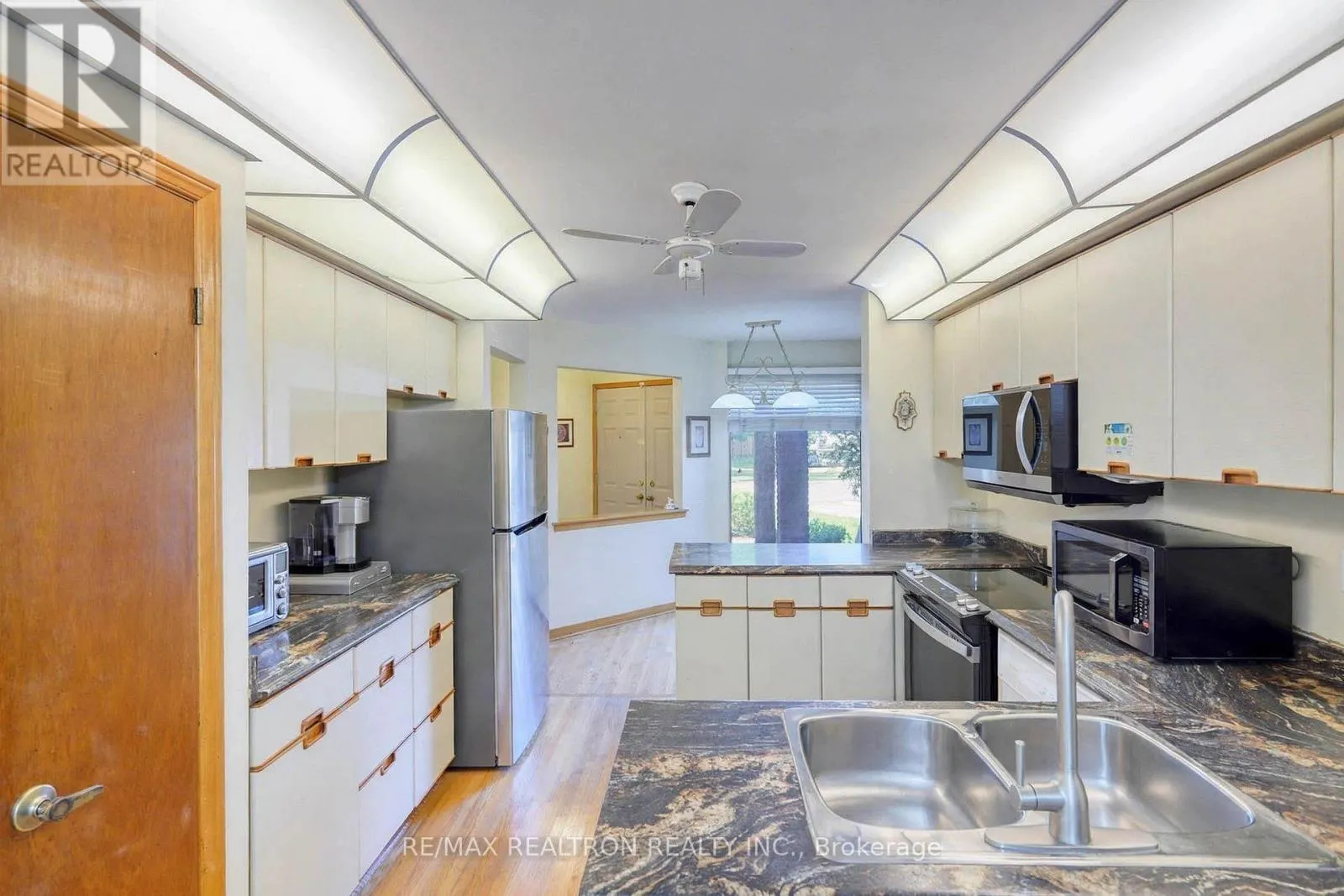38 KIMBERGATE WAY