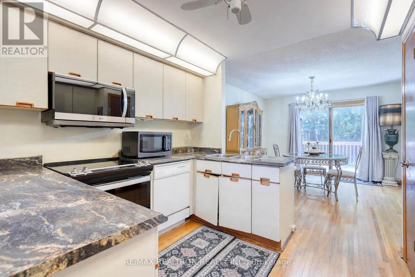 38 KIMBERGATE WAY