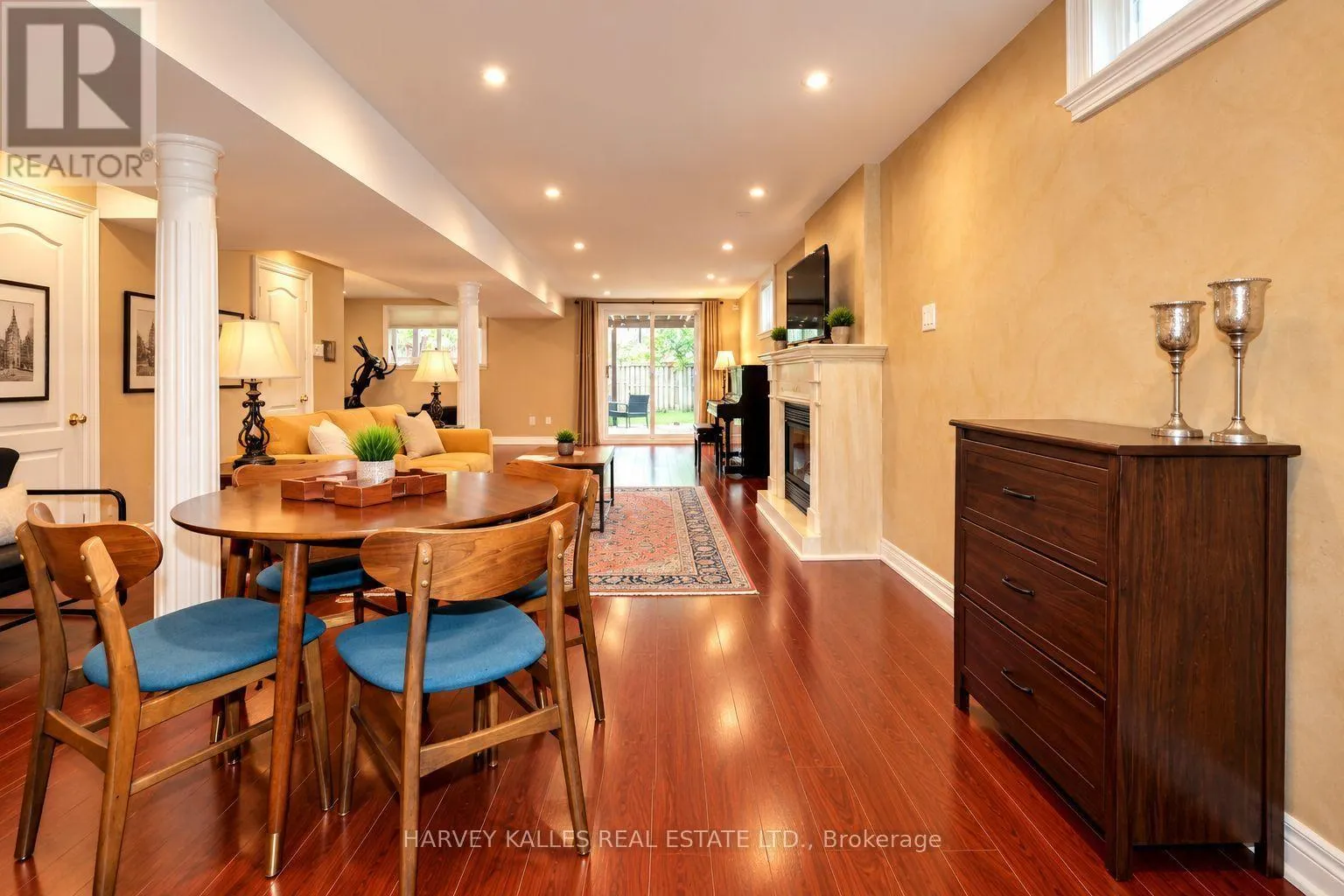 35 WATER GARDEN LANE