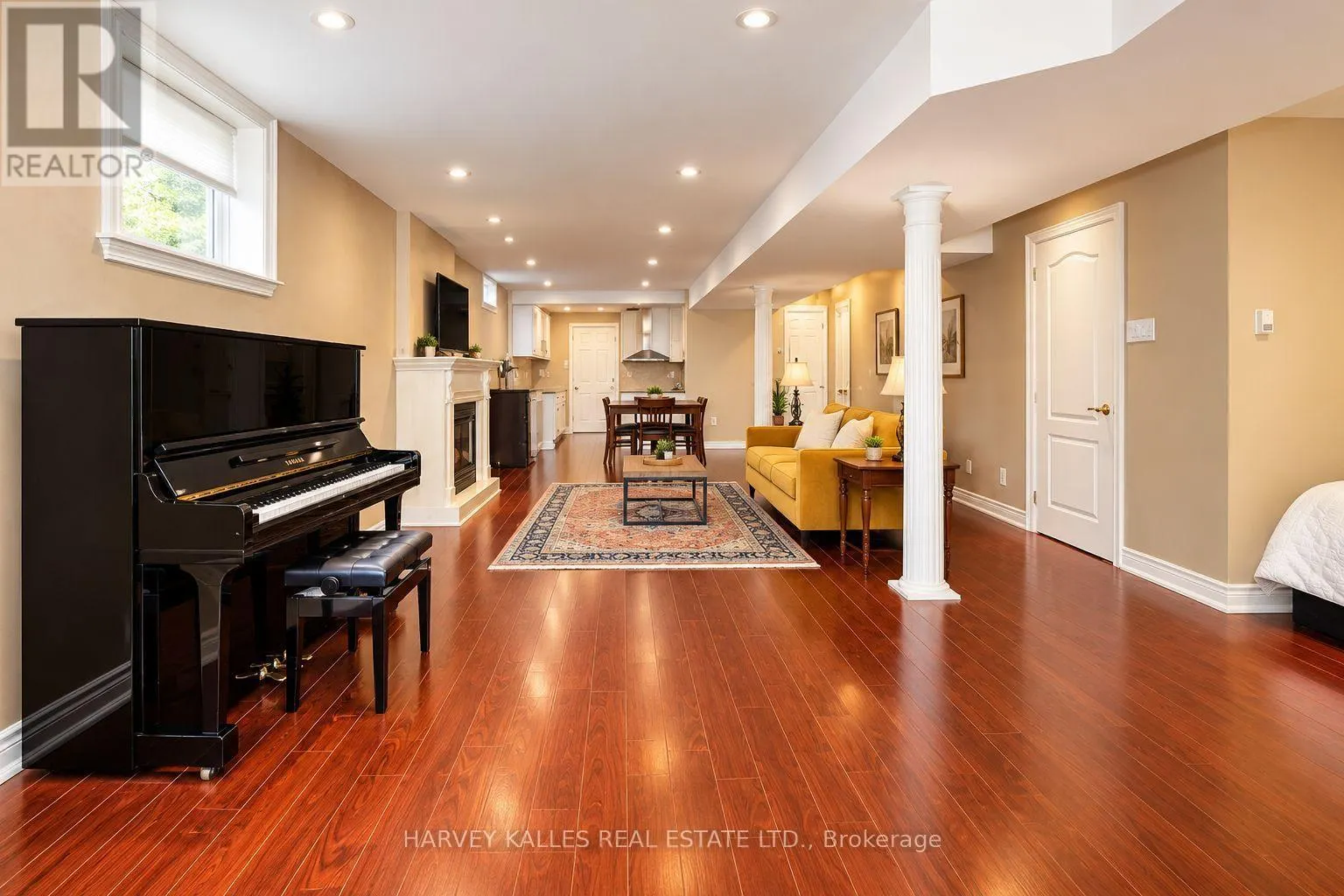 35 WATER GARDEN LANE