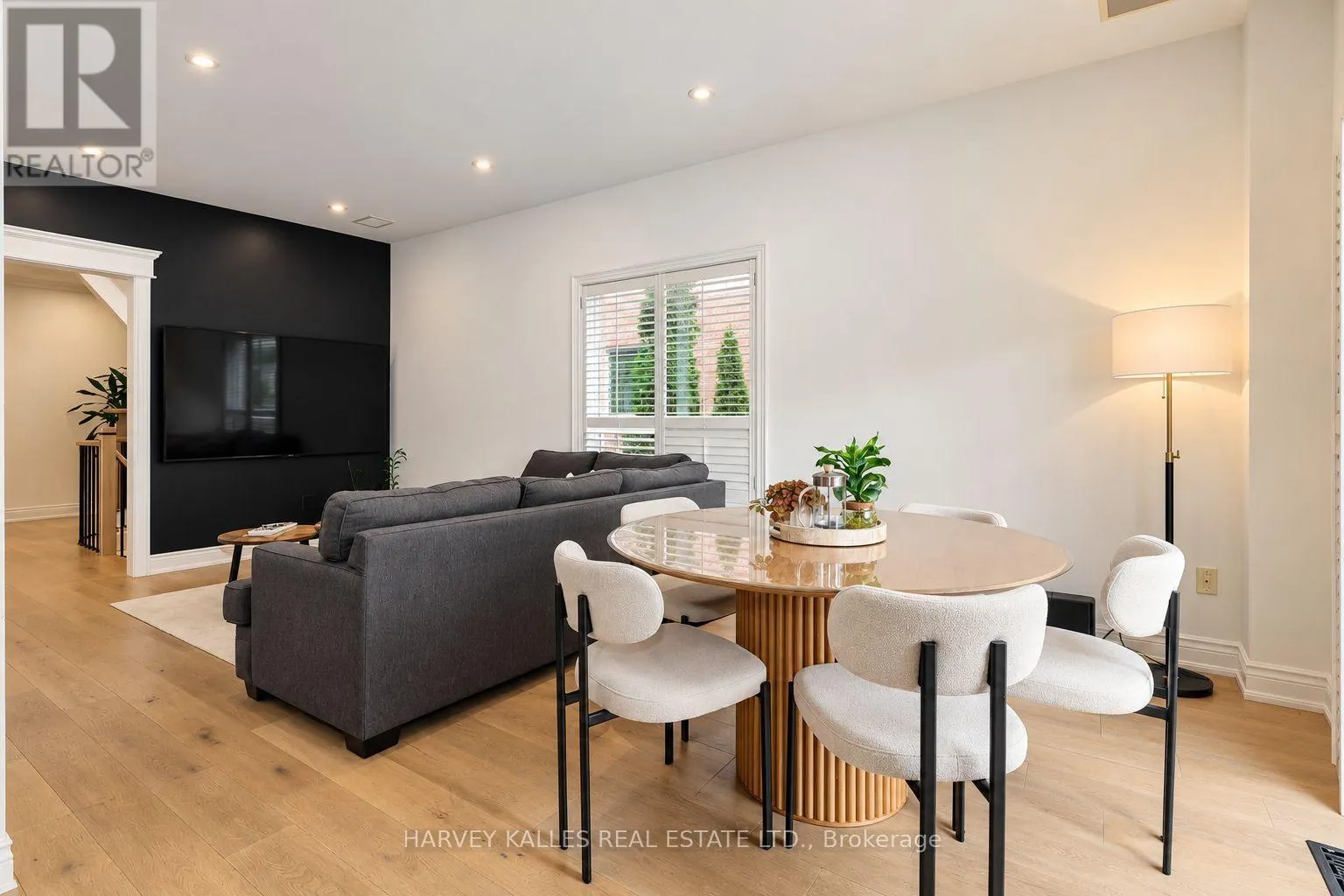 35 WATER GARDEN LANE
