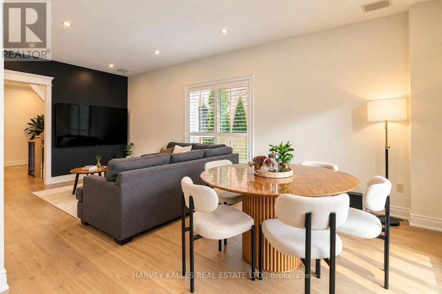 35 WATER GARDEN LANE