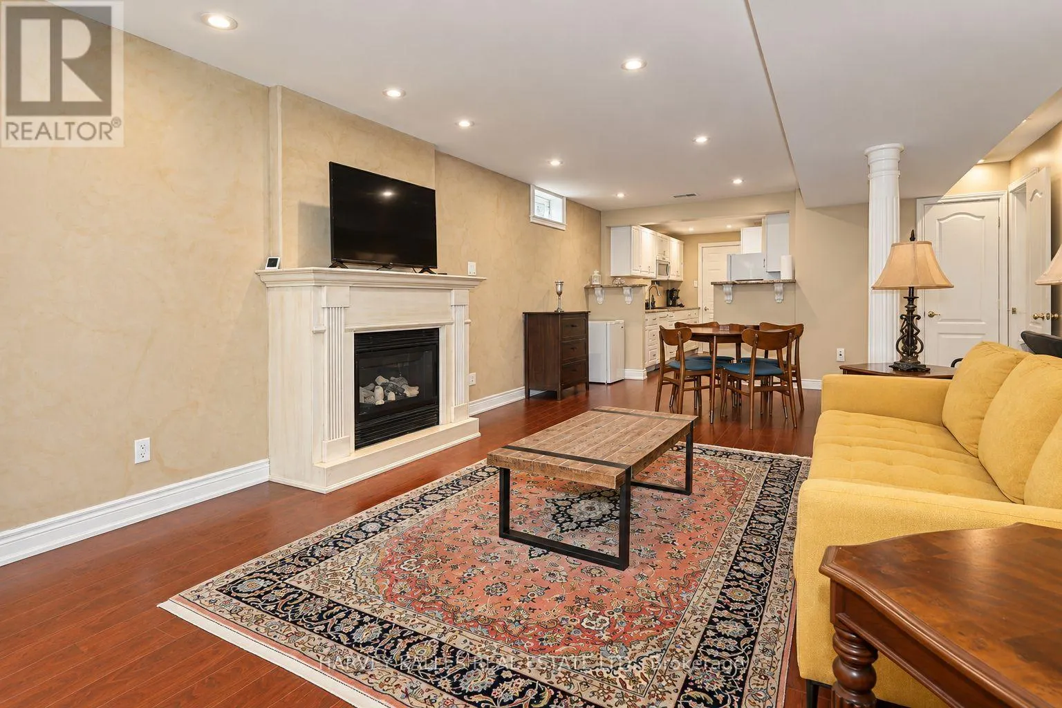 35 WATER GARDEN LANE