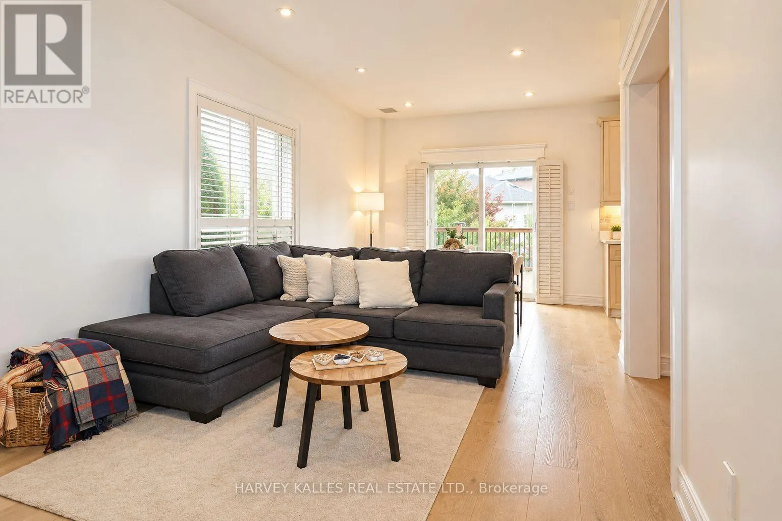 35 WATER GARDEN LANE