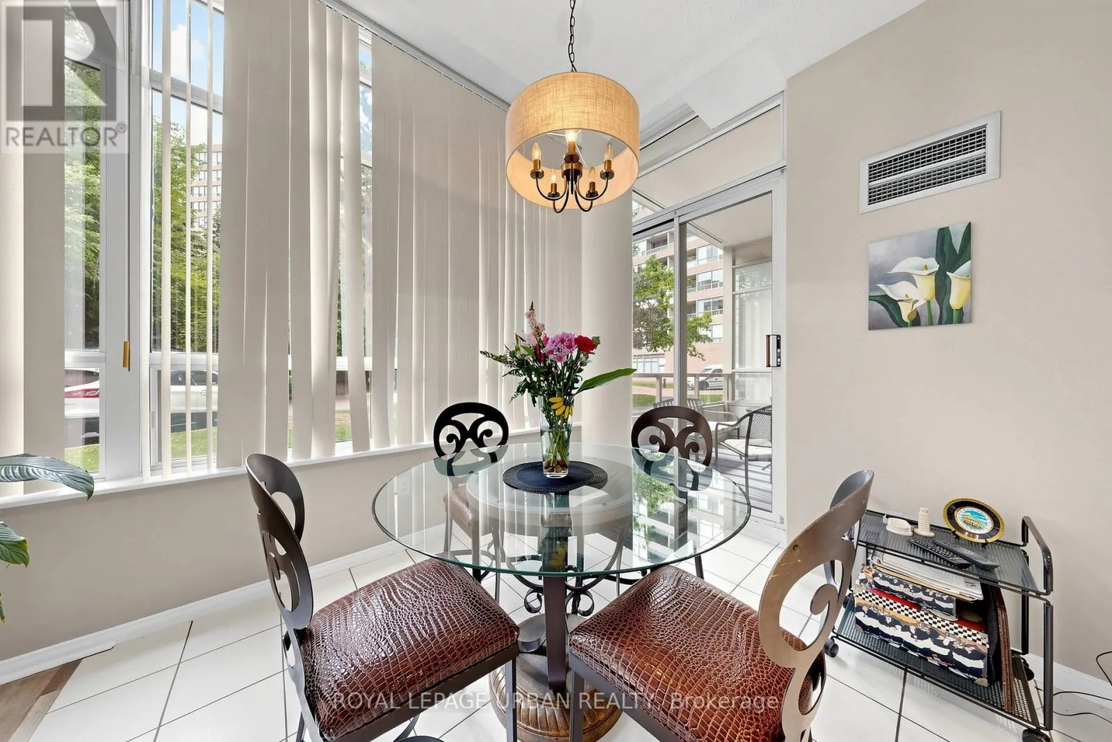 110 - 11 TOWNSGATE DRIVE