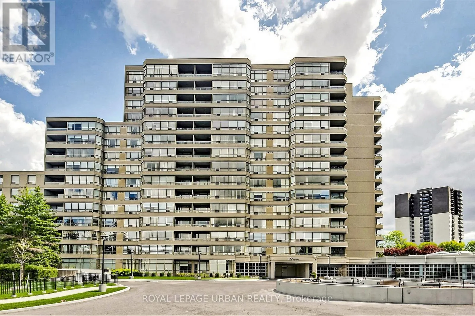 110 - 11 TOWNSGATE DRIVE