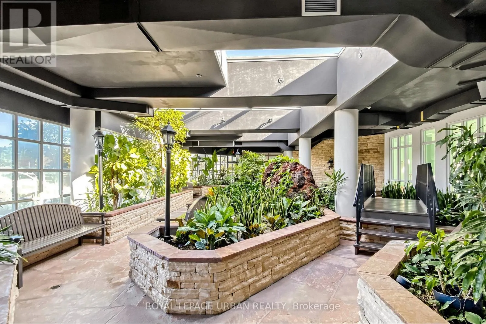 110 - 11 TOWNSGATE DRIVE