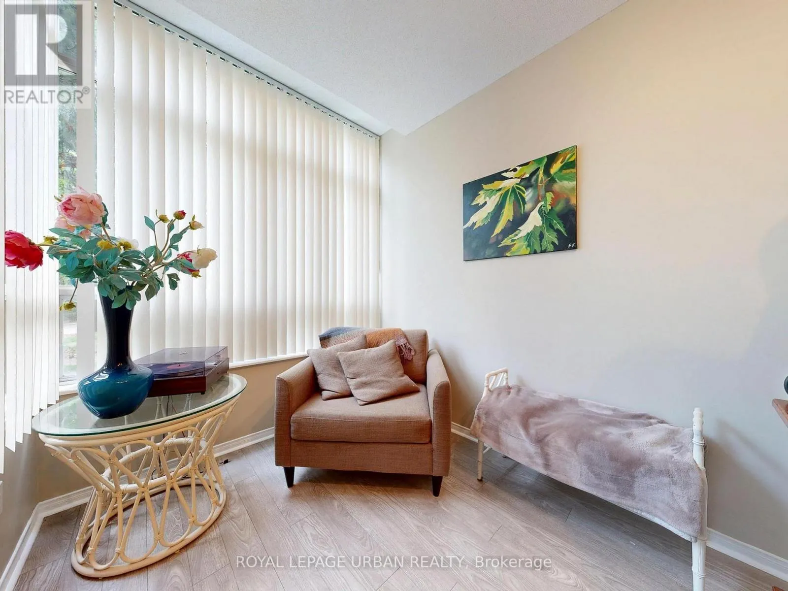 110 - 11 TOWNSGATE DRIVE