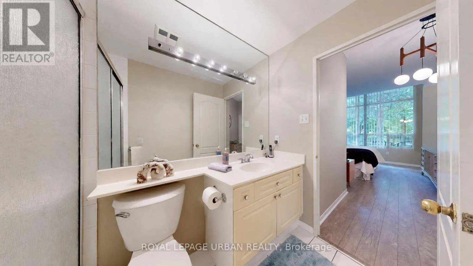 110 - 11 TOWNSGATE DRIVE