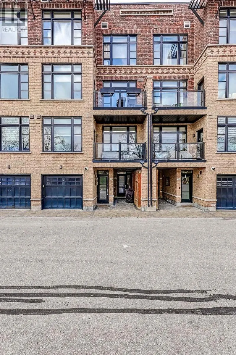 29 - 8169 KIPLING AVENUE