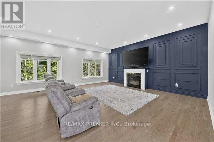 26 BIRCHWOOD LANE