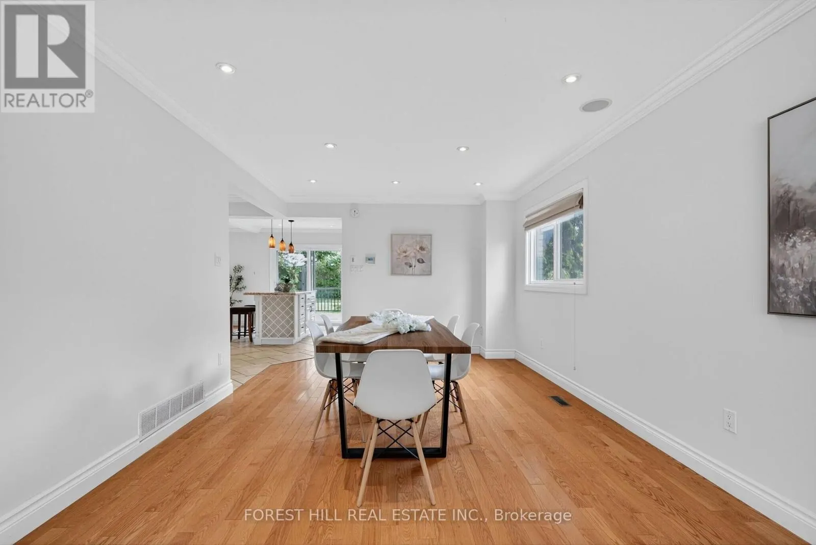 1068 WILDWOOD DRIVE