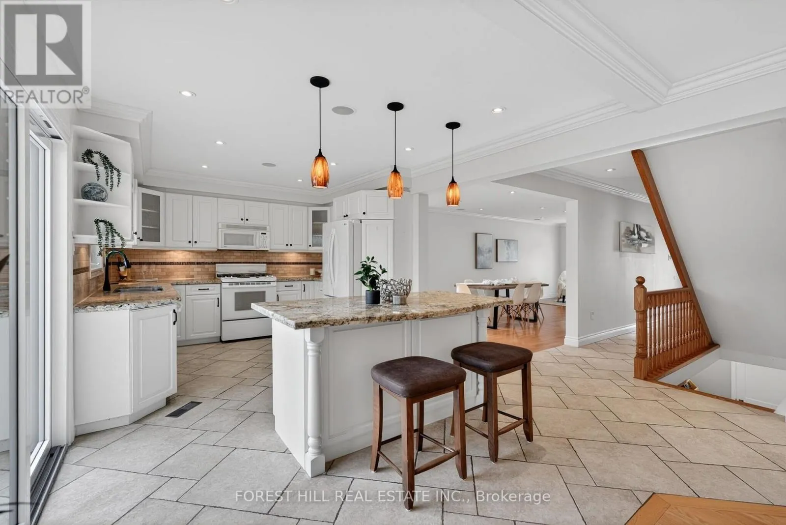 1068 WILDWOOD DRIVE