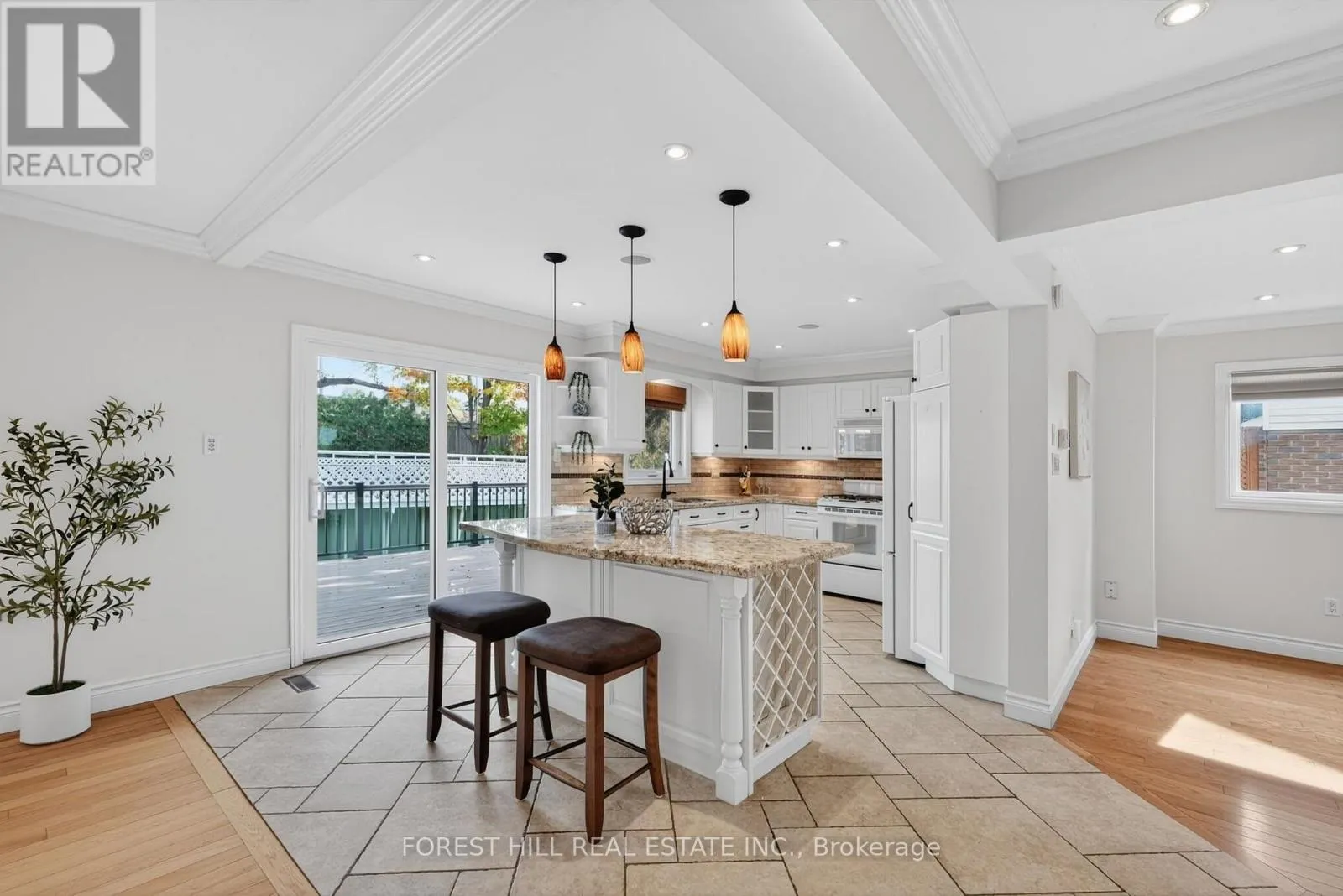 1068 WILDWOOD DRIVE