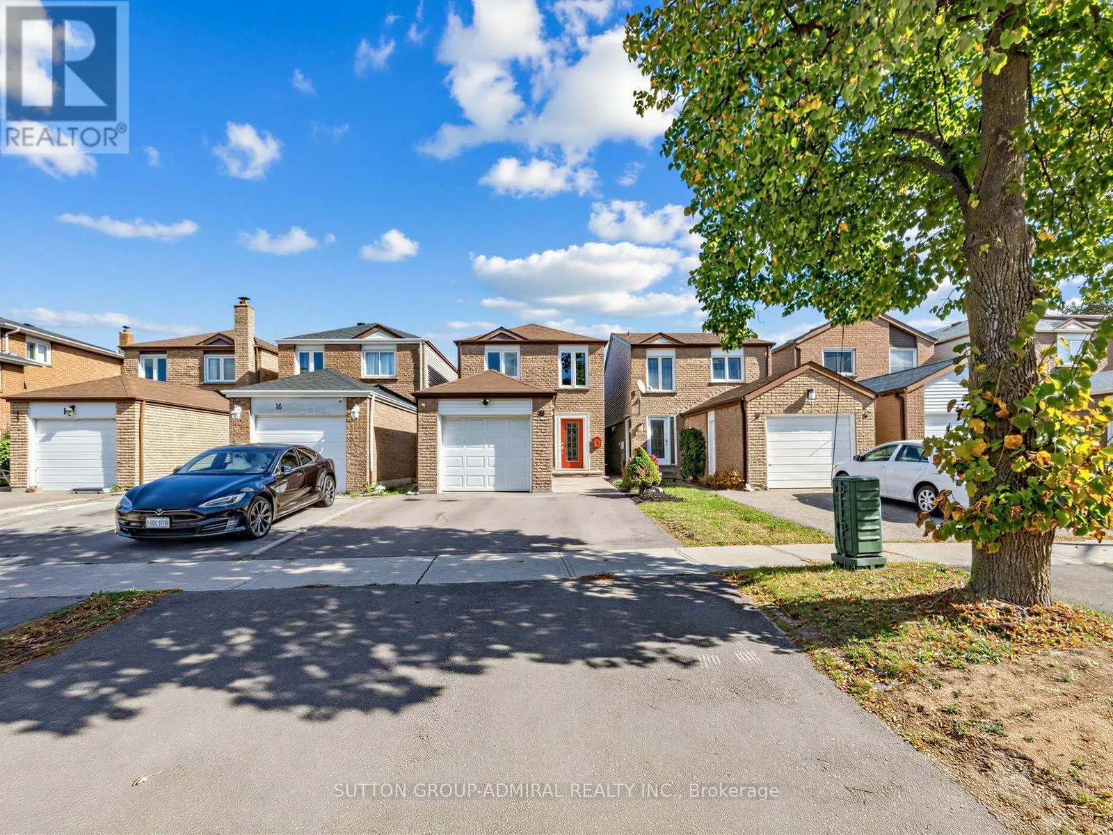 18 RIVIERA DRIVE