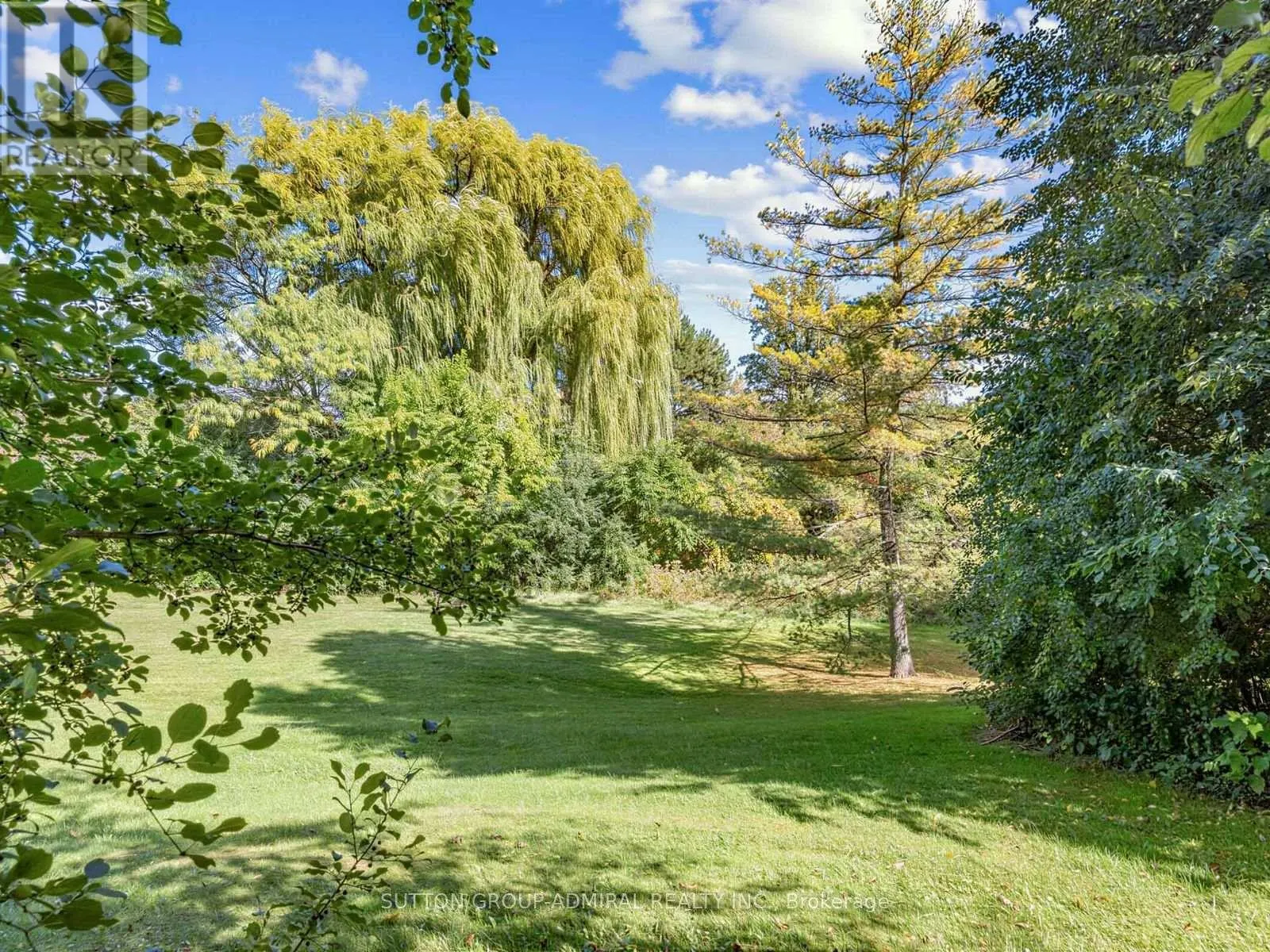18 RIVIERA DRIVE