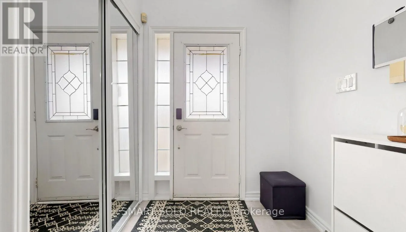 6 KINNEY GATE