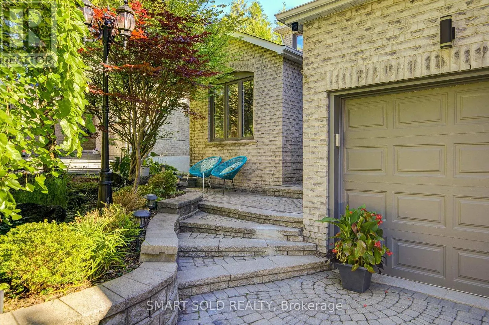 350 KIRBY CRESCENT