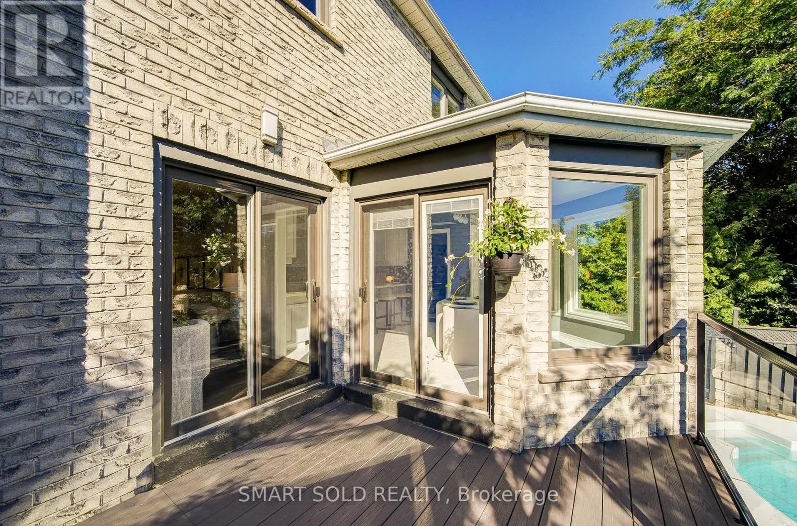 350 KIRBY CRESCENT