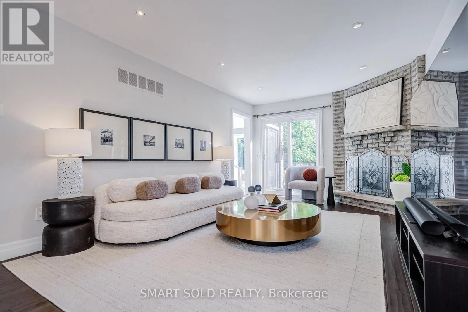 350 KIRBY CRESCENT