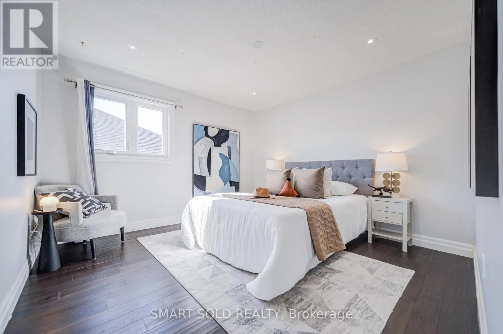 350 KIRBY CRESCENT