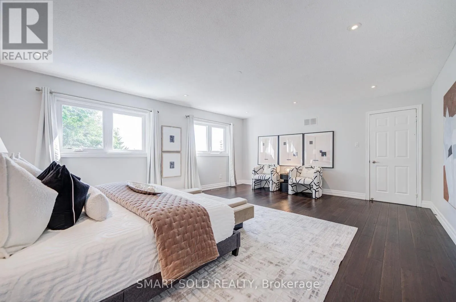 350 KIRBY CRESCENT