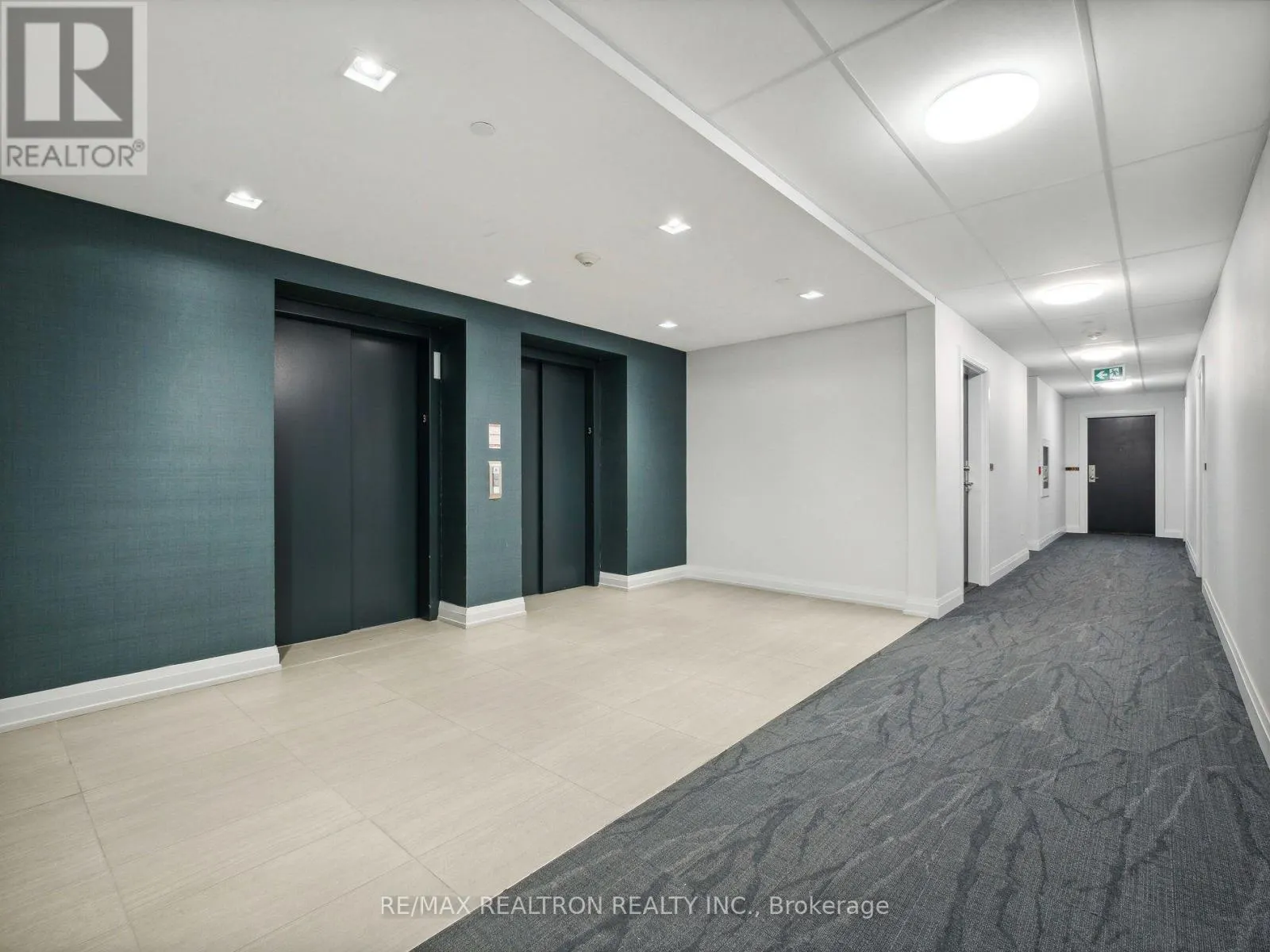 PH 446 - 555 WILLIAM GRAHAM DRIVE W