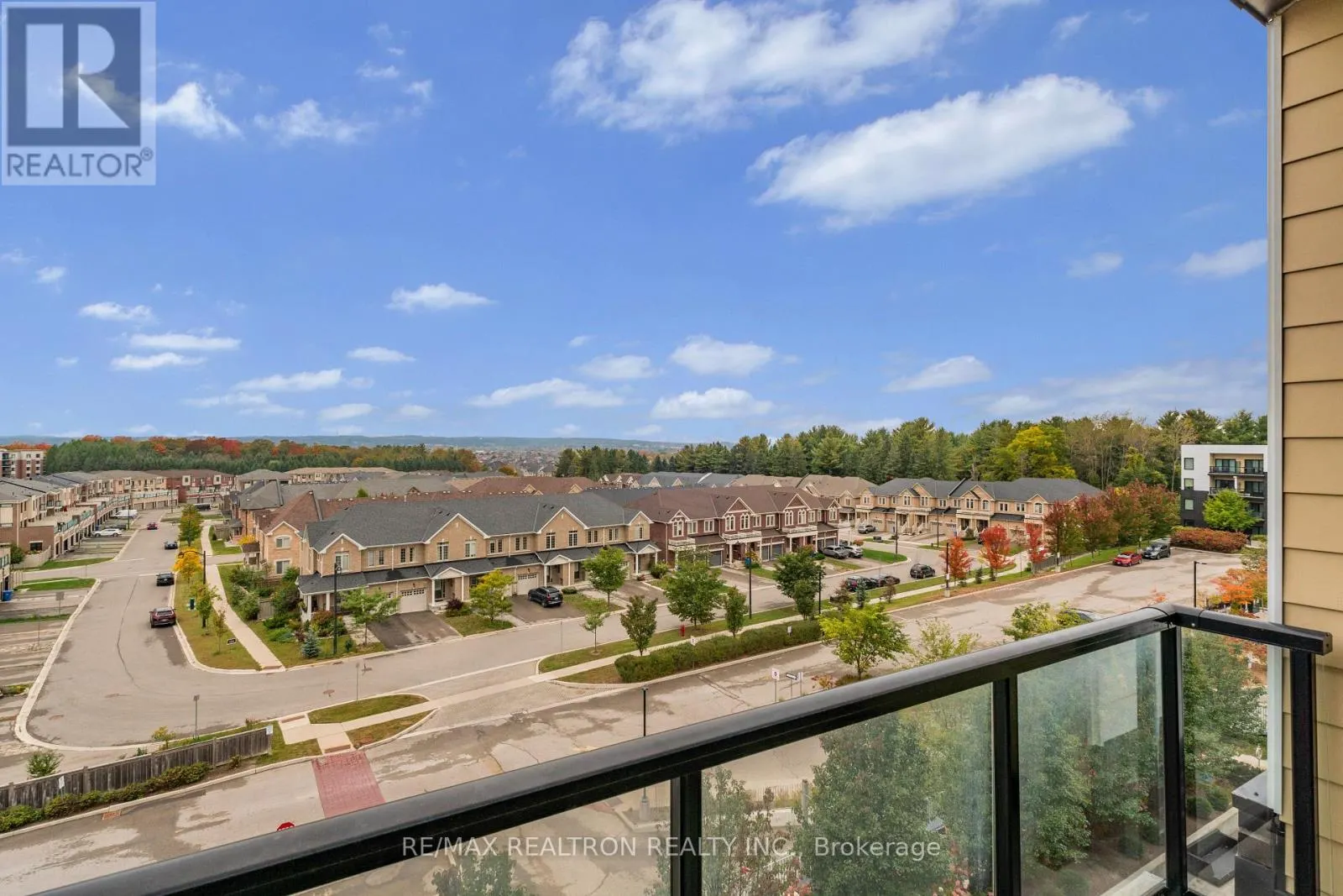 PH 446 - 555 WILLIAM GRAHAM DRIVE W