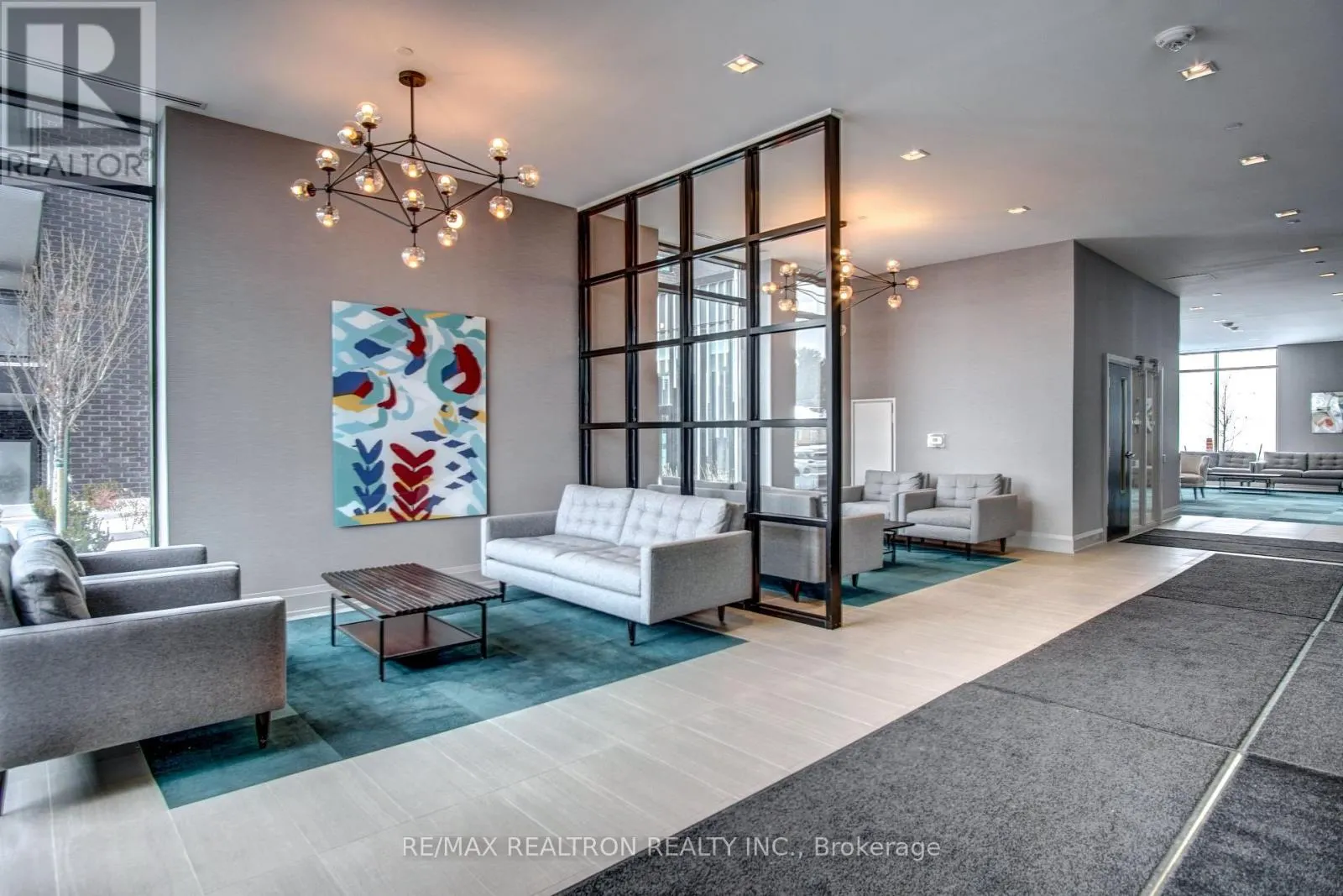 PH 446 - 555 WILLIAM GRAHAM DRIVE W