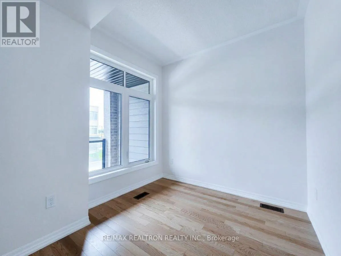 340 CAPELLA STREET