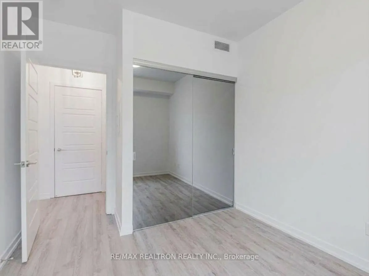 B103 - 271 SEA RAY AVENUE
