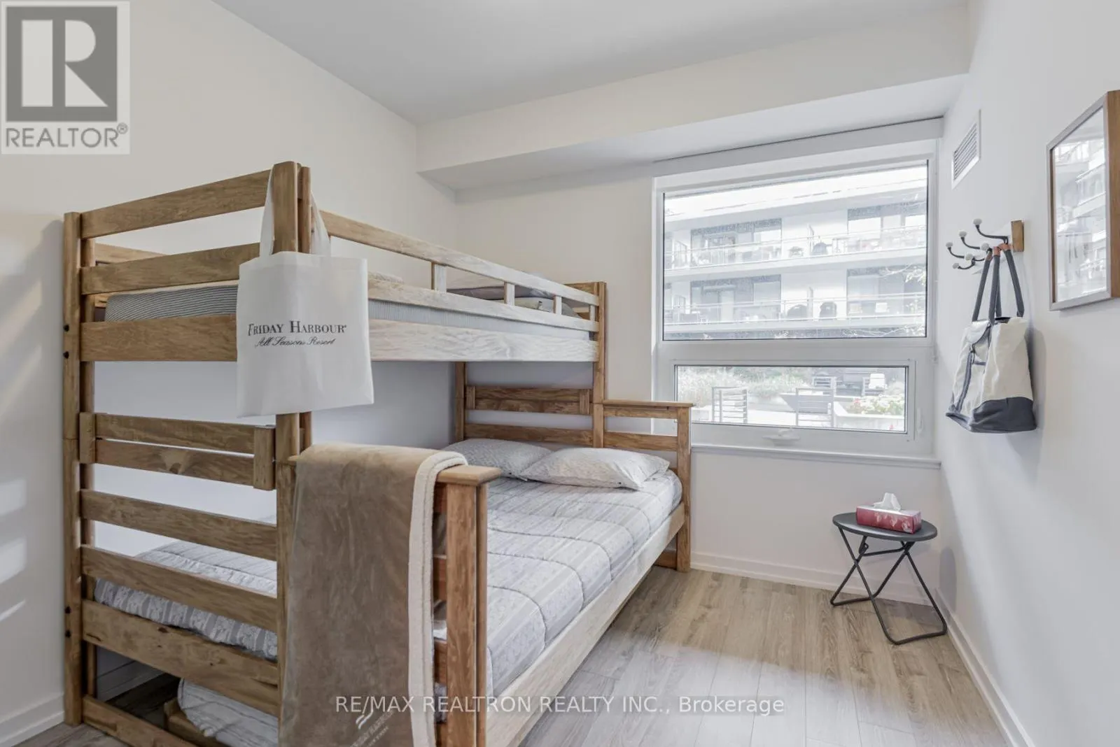 B103 - 271 SEA RAY AVENUE