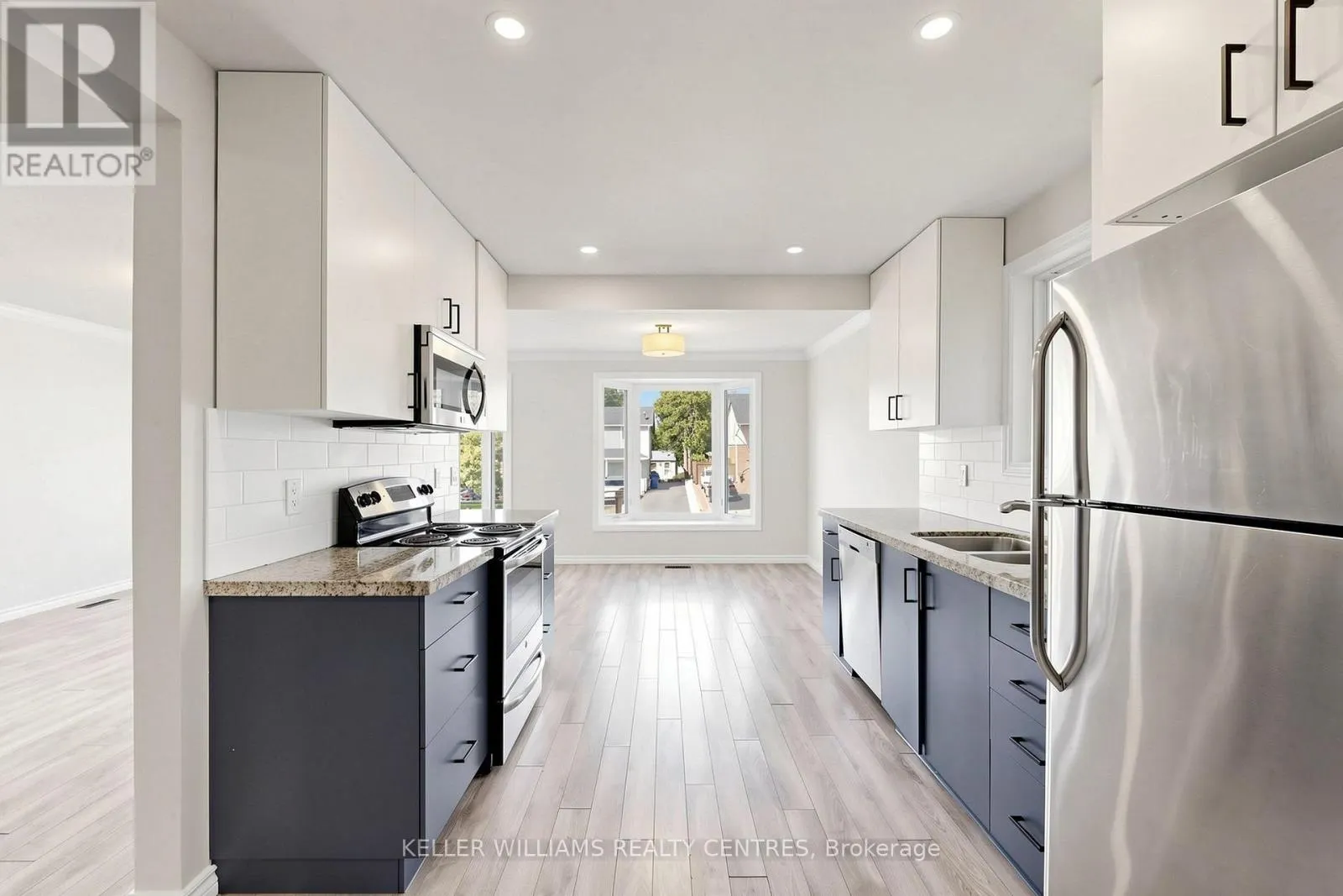 UPPER - 807 GREENFIELD CRESCENT