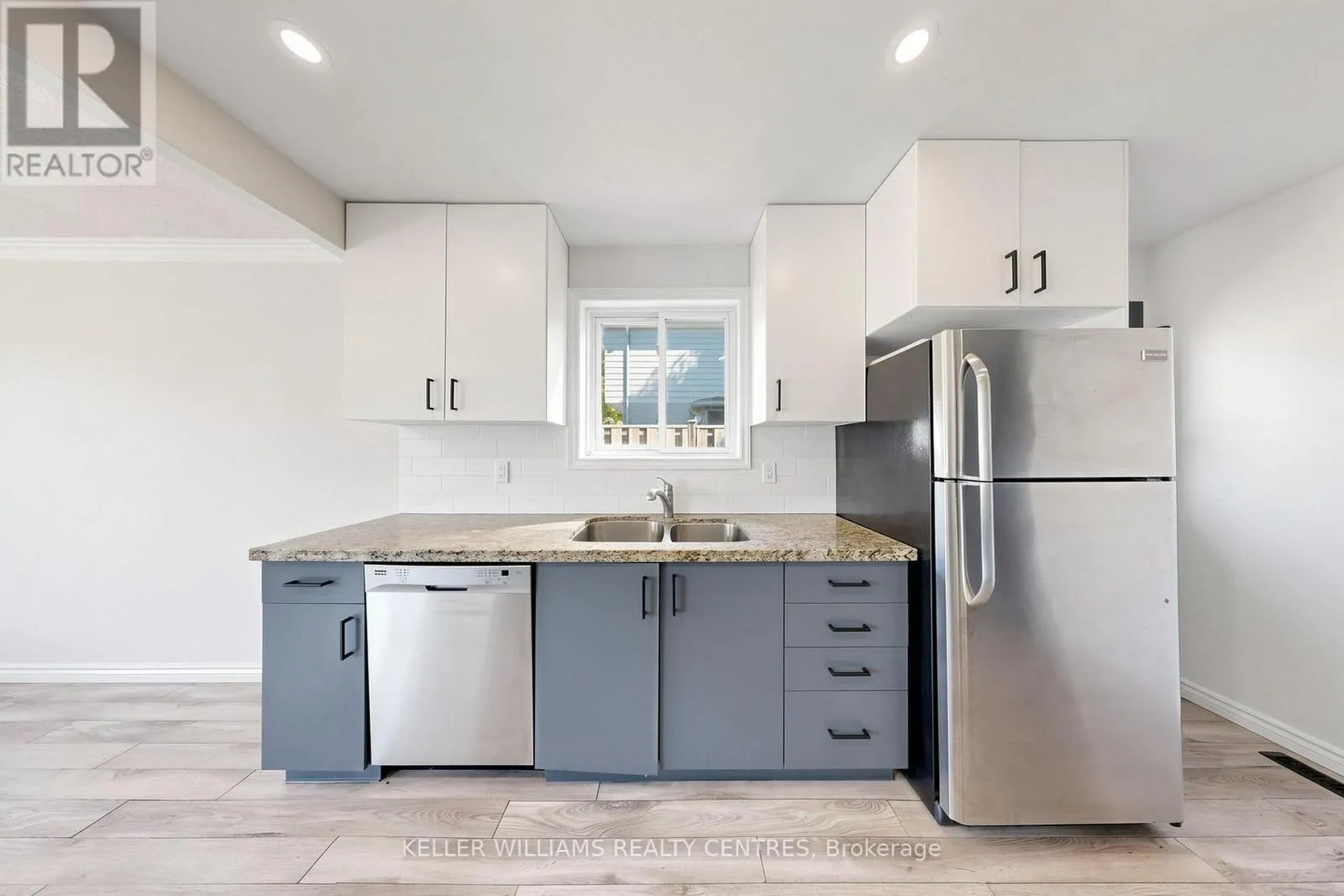 UPPER - 807 GREENFIELD CRESCENT